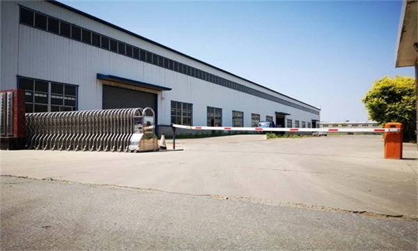 宝益德钢管厂区实拍 标准化声测管生产车间